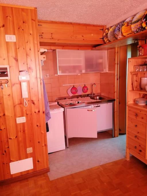 Appartamento Passo Del Tonale Exteriör bild